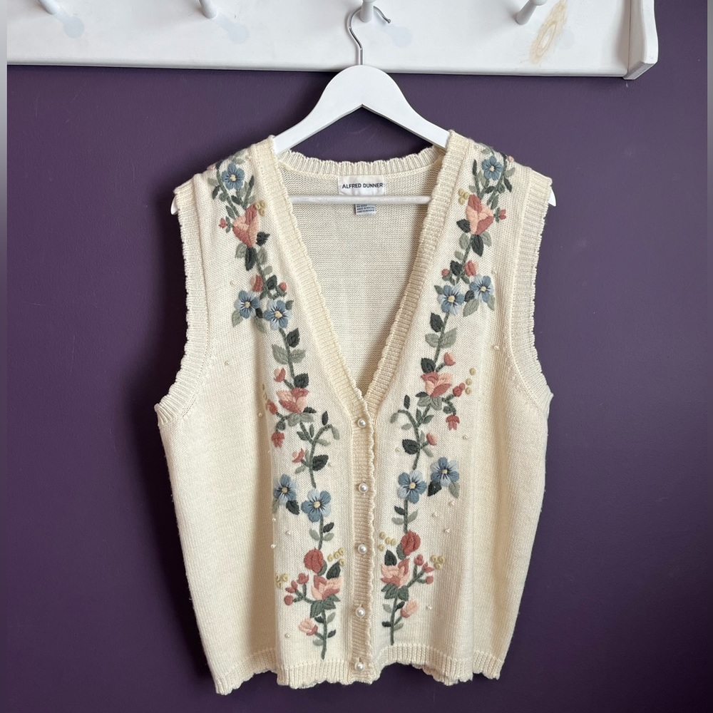 Pearl Embroidered Knit Cardigan